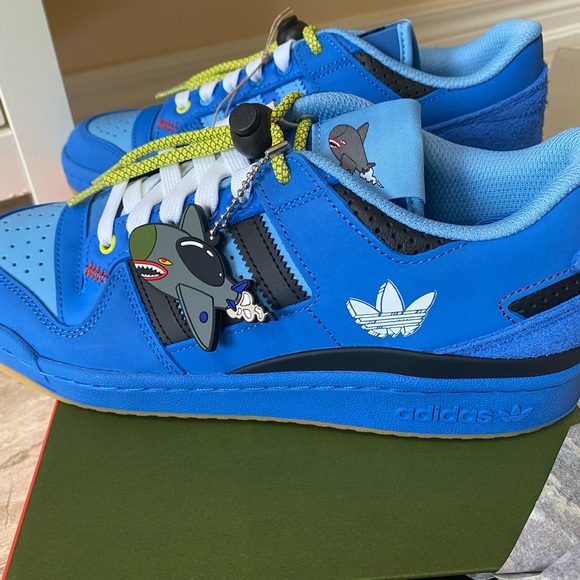 Adidas - Picture 4 of 5